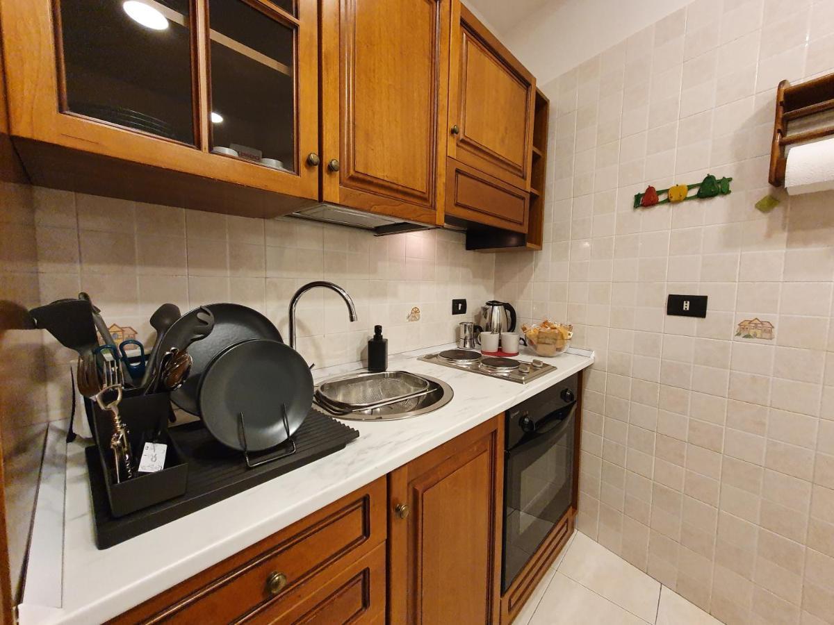Fraba Apartment Неаполь Екстер'єр фото